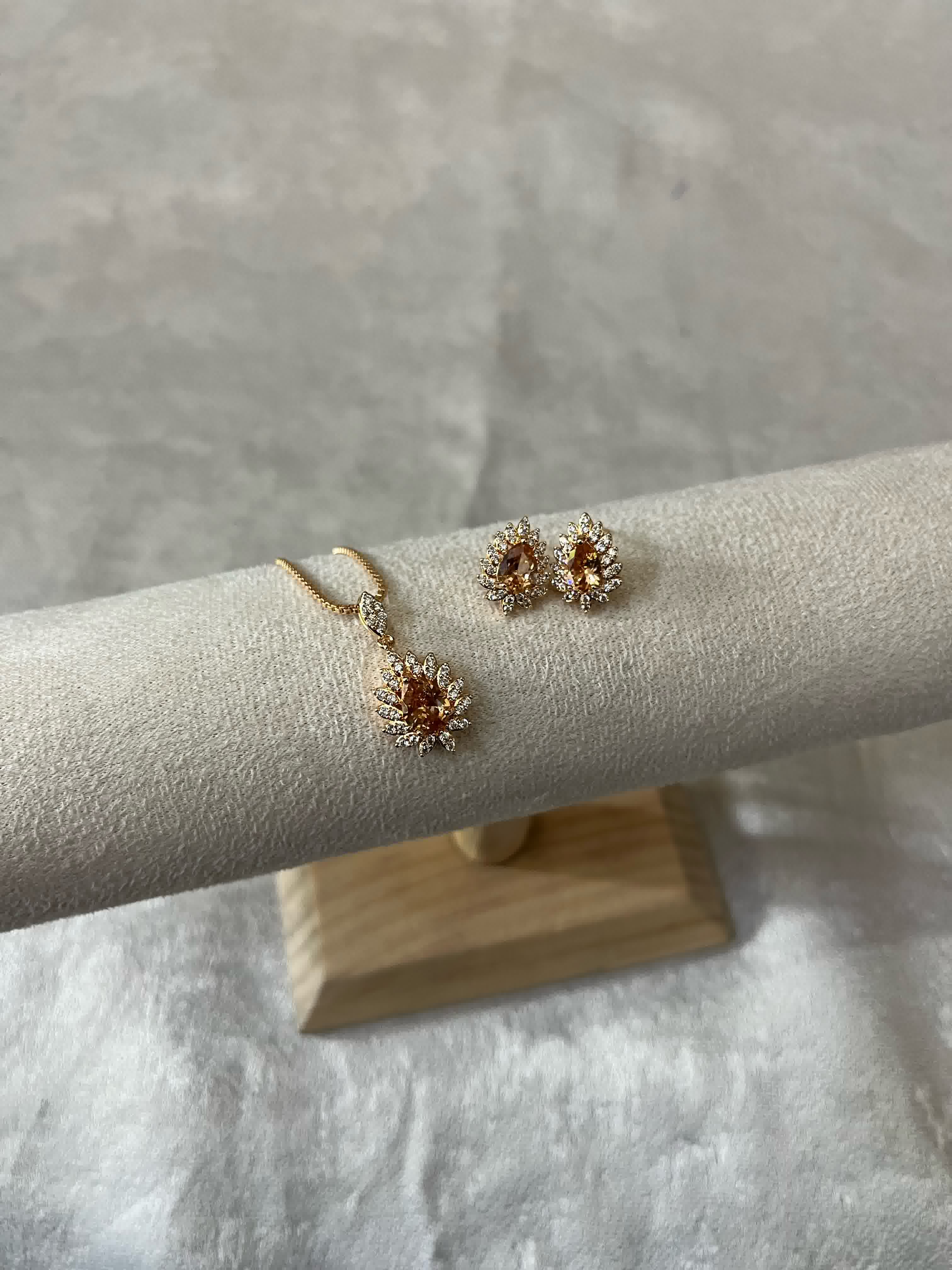Aurelia Zircon Set Champagne