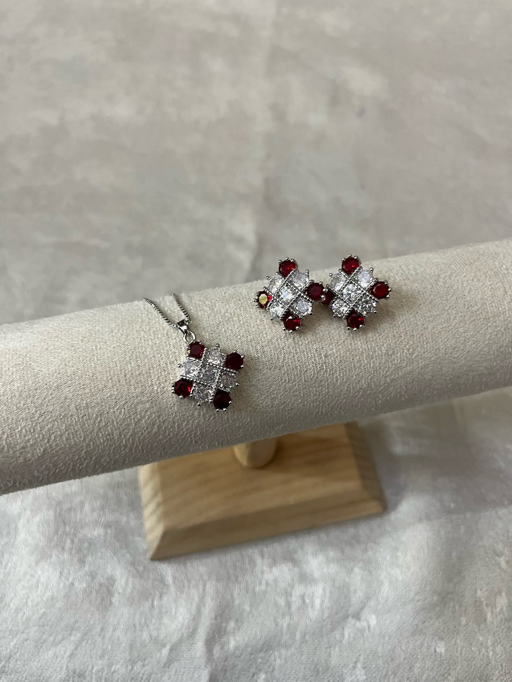 Lumina Zircon Set