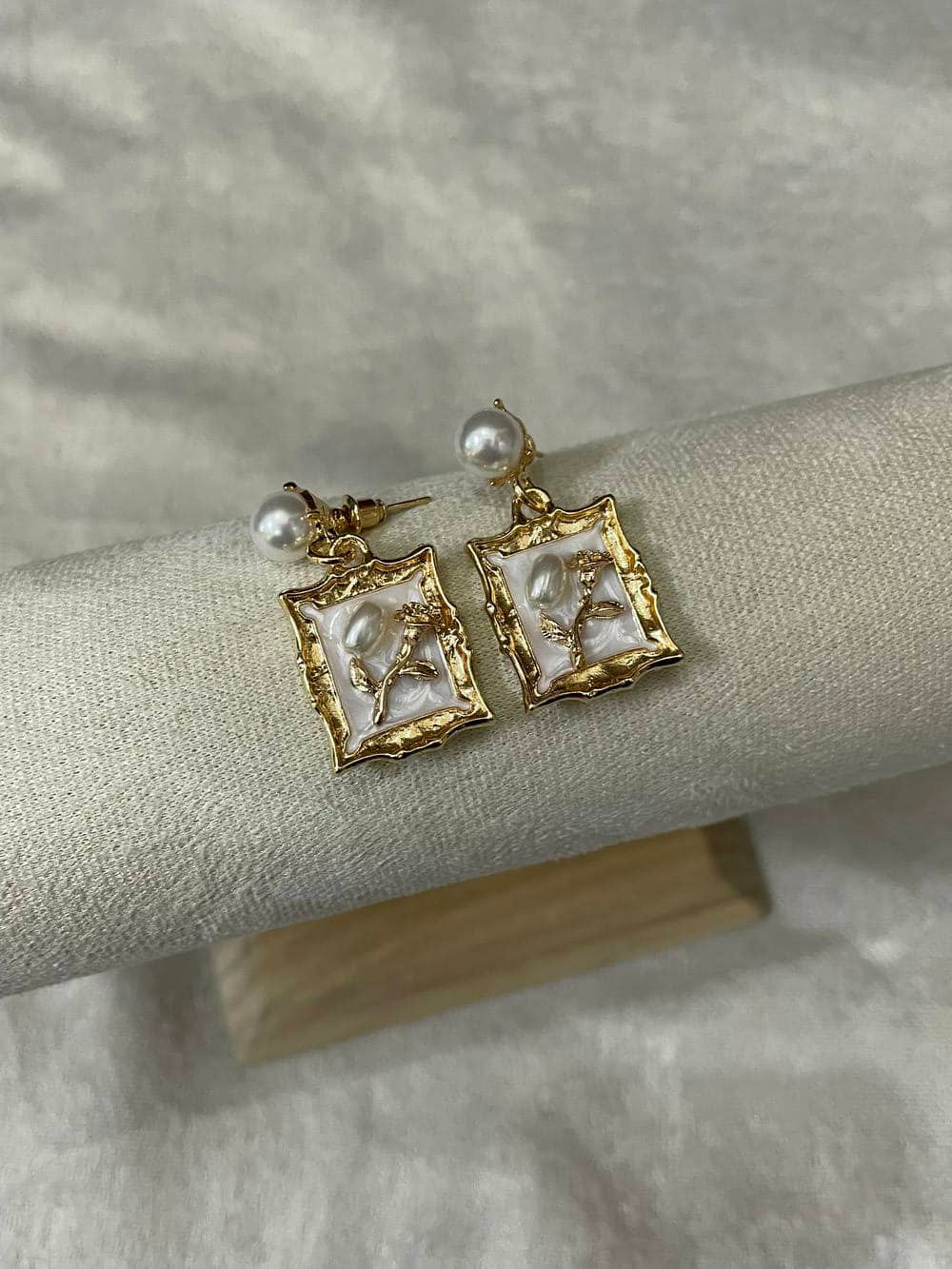 Frame Earrings