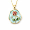 Rose Necklace Mint – Macro